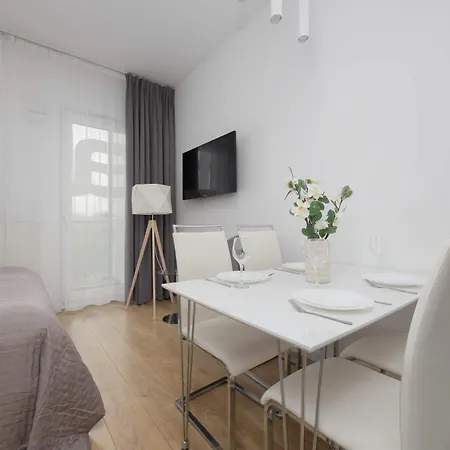 Apartmán Kasprzaka Air-conditioned With Balcony By Renters